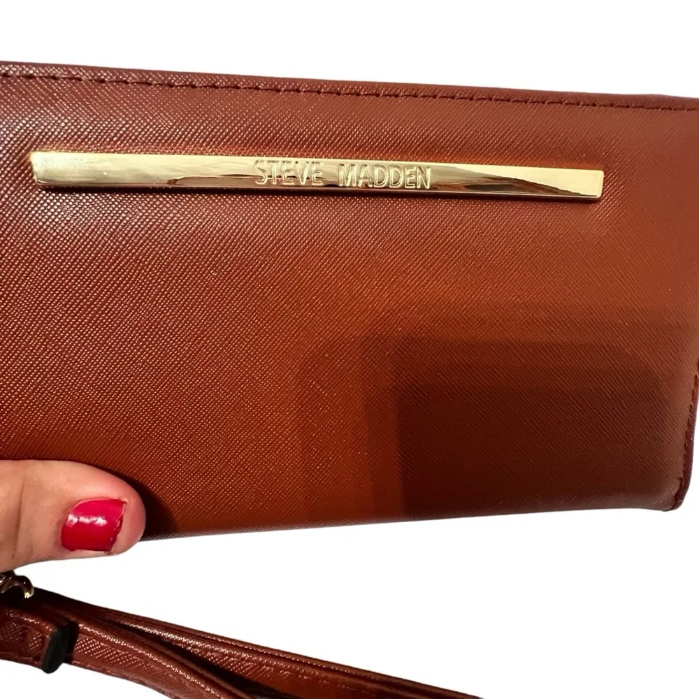 Steve Madden Cognac Zip Around Wristlet/Wallet NWT